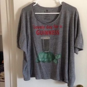 Guinness turtle tee shirt size m/l
